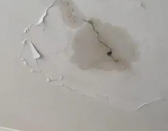 丹徒阳台漏水维修公司分享下屋面防水工程质量问题原因分析